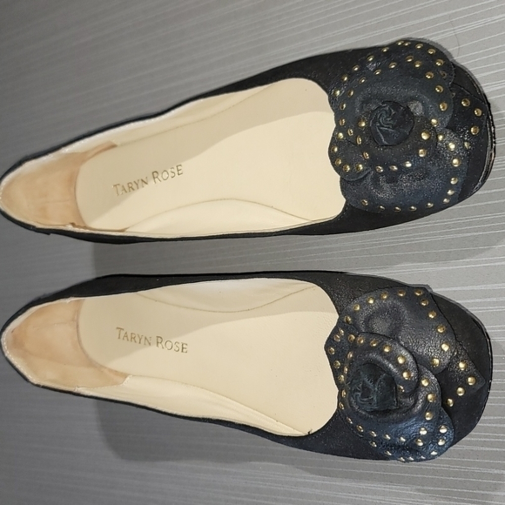 Taryn Rose Babylon Flats‎ Black Leather With Gold Studded Rose Toe Women's 7.5